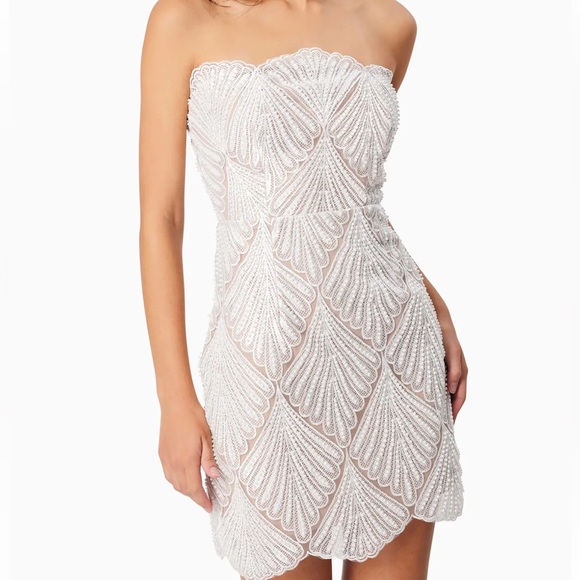 Elliatt Harper white strapless mini - Picture 1 of 7
